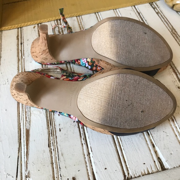 Rampage floral sandals 👠 - Picture 5 of 8